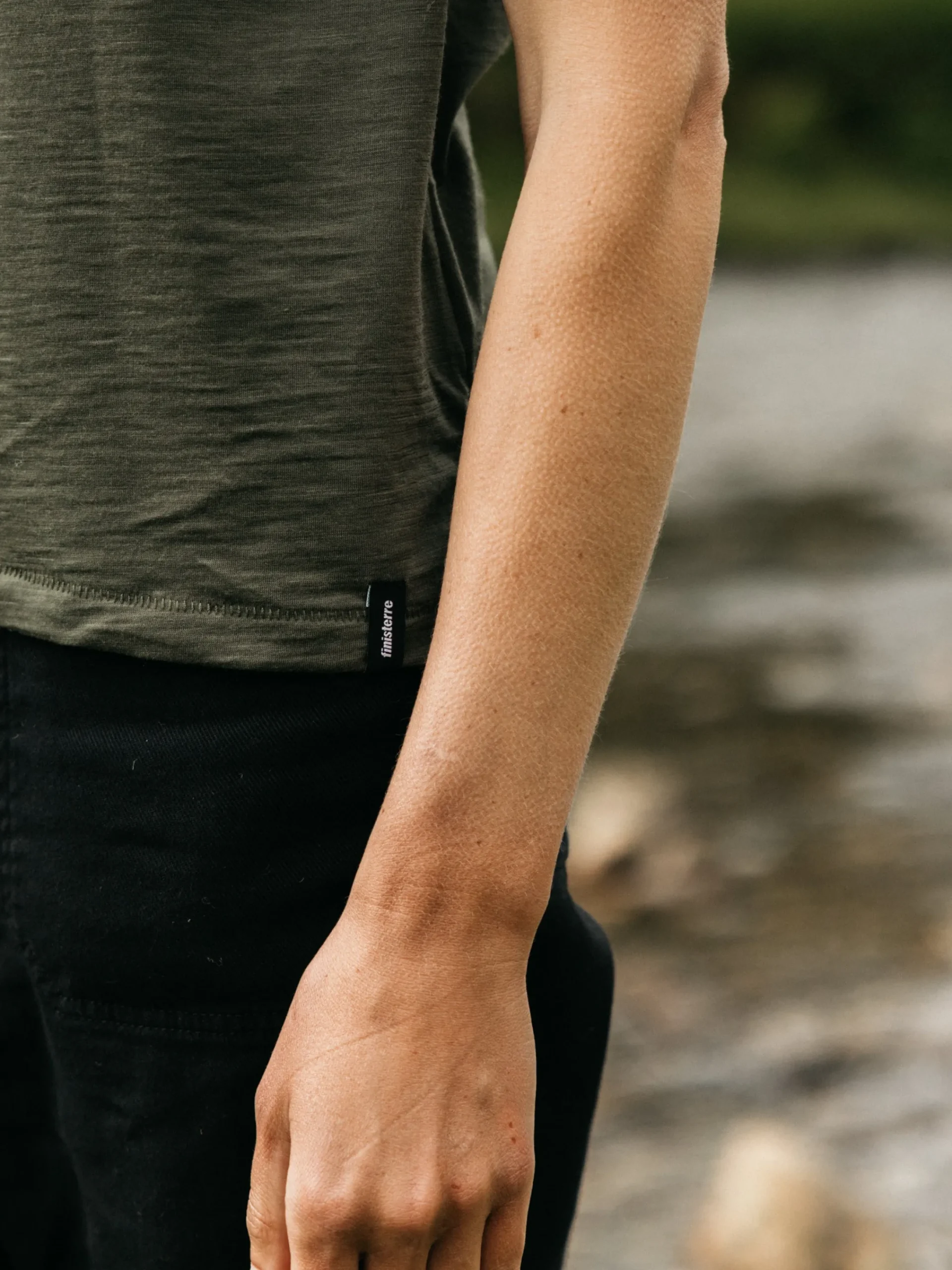 New Finisterre Women's Seeker Merino Scoop Neck T-Shirt Olive