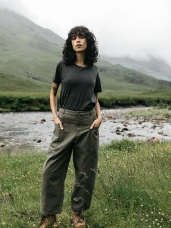 Sale Finisterre Women's Seeker Merino Scoop Neck T-Shirt RavenBlack