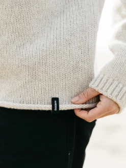 Fashion Finisterre Women's Stornoway Cable Yoke Sweater Oatmeal
