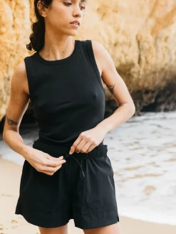 Outlet Finisterre Women's Walker Hybrid Shorts Black