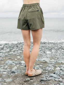 Online Finisterre Women's Walker Hybrid Shorts Olive
